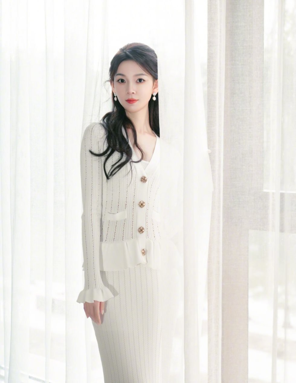 在包养关系中如何保持自我与成长：从动机觉察到心理能量管理