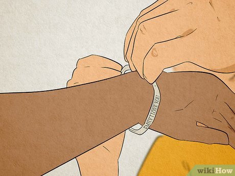 Step 2 Be a creative gift giver.