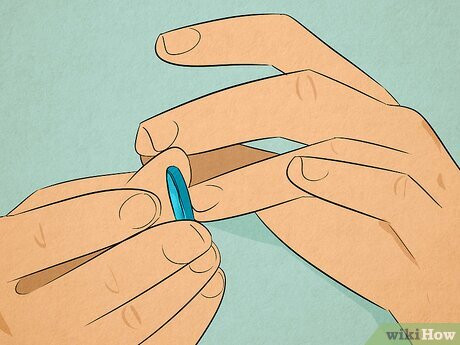 Pearº is a silicone ring that shows you’re single and ready to mingle.