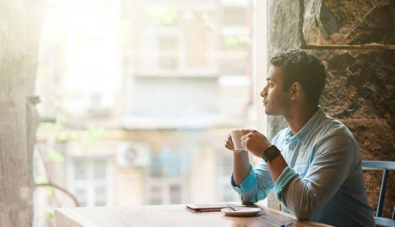 如何让女生在线上喜欢你，从而实现线下见面